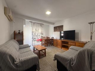 Rent Flat  Calle obispo winibal. Piso   frente a la universidad