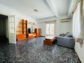 Rent Flat in Altabix. Primer piso en altabix en esquina, muy luminoso