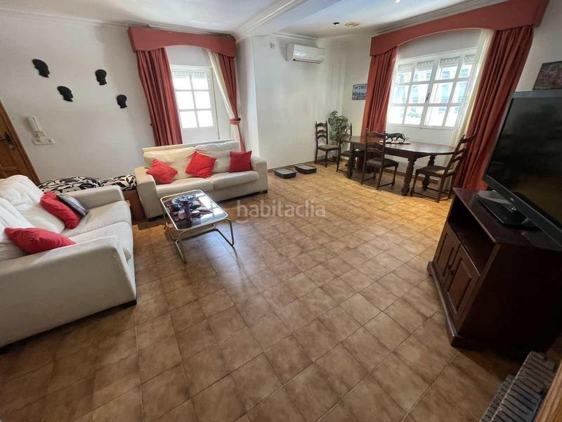 Foto 744b86d4-9705-499d-93e9-c0f4c9ca4fe7. Chalet con riscaldamento parcheggio piscina in Benferri