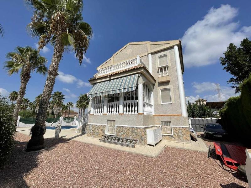 Foto a3d5537b-5d92-4d74-8782-49cfd9a5f3c5. Chalet con riscaldamento parcheggio piscina in Benferri