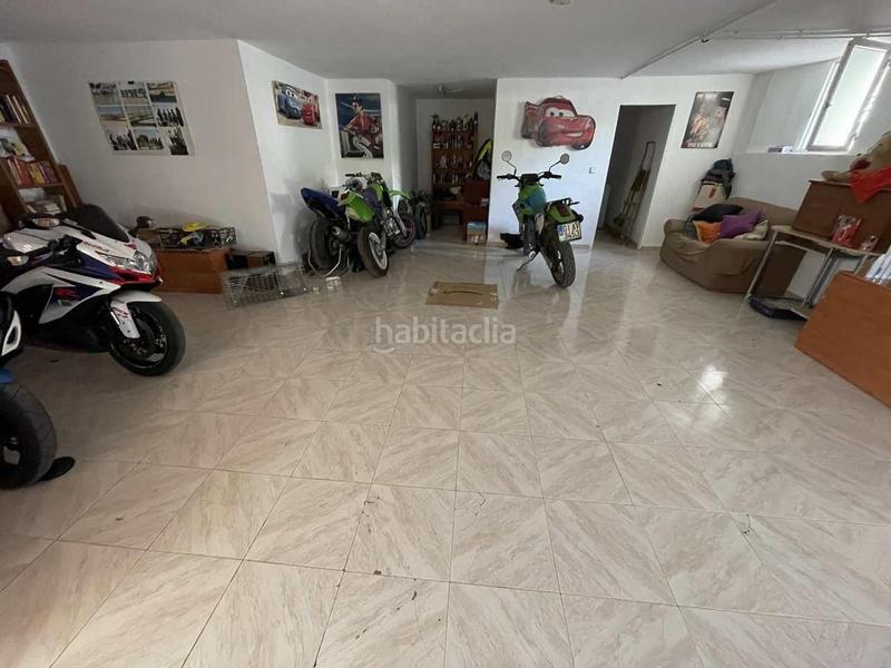 Foto dddfb8f5-80d5-407d-88e9-46953c3456c3. Chalet con riscaldamento parcheggio piscina in Benferri