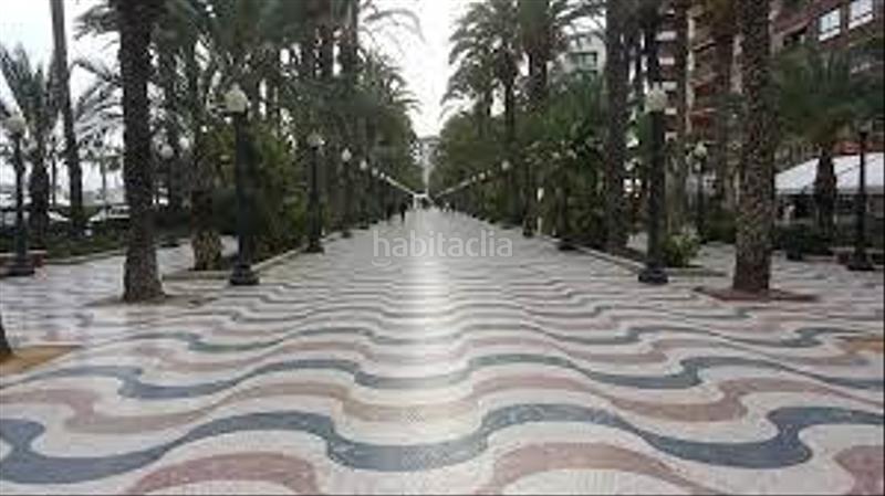 Foto 68f17621-78c4-4d56-b4f5-1c342e7423bf. Chalet con riscaldamento parcheggio piscina in Golf Bahía Finestrat