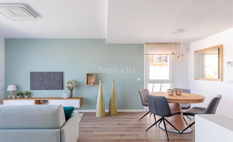 Foto 6d549b94-2b98-407c-8d03-56f5b9ca2f1d. Chalet con riscaldamento parcheggio piscina in Golf Bahía Finestrat