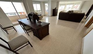 Flat in El Molino. Alto standing  se vende precioso y gran piso 2 esquina 213 metro