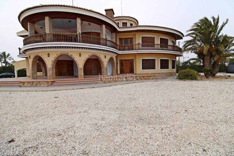 Foto dd2dd9df-8d3a-4edd-8dbd-815fd9b49caa. Chalet avec parking dans Alzabares Elche / Elx