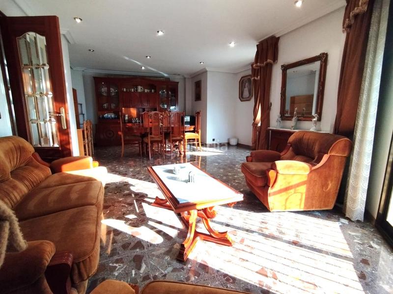 Foto b3aa0e87-36f1-4f75-924d-f216aee782cf. Appartement dans Reina Victoria - Miguel Hernández Elche / Elx