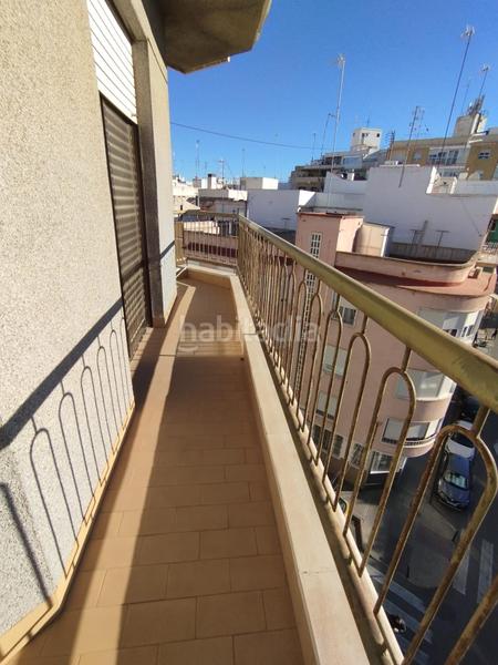 Foto dc56e502-6a91-4425-bd4a-c7d12a1f924e. Appartement dans Reina Victoria - Miguel Hernández Elche / Elx