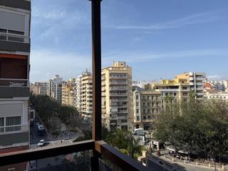 Flat  Avenida doctor gadea. Piso en el centro de alicante  amplio, luminoso y con vistas des