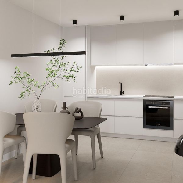 Foto b4166a10-e4af-4708-83f2-300d9eb6c84a. Pis a Onil