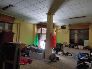 Lloguer Local Comercial a Calle juan  de la  cierva 7. Locar haciendo esquina ficcia ,, con 5 escaparates junto a consu
