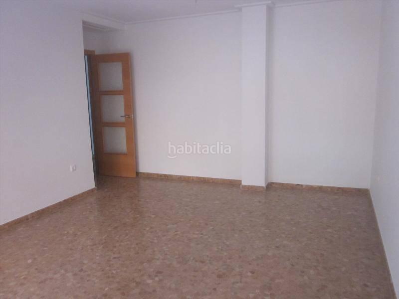 Foto 3b1b3139-c3f1-4b09-8e80-cf9d17037628. Appartement avec chauffage dans Carrús Oeste Elche / Elx