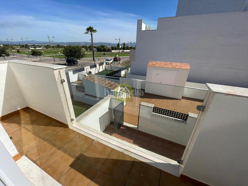 Foto bffa0454-59a2-4f47-80fe-1b8e63db4ef7. Casa adosada unifamiliar nuevo en la playa en Playa-Ben Afeli Almazora / Almassora