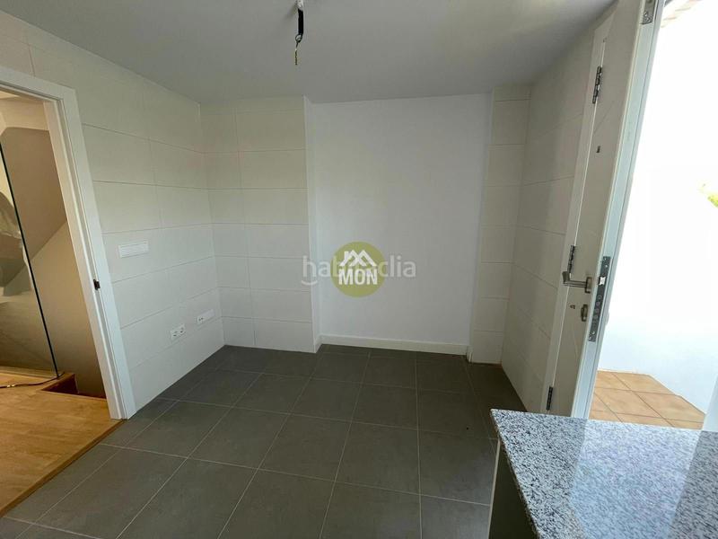 Foto d0afaa2c-19ed-42b6-bfcc-7f763d2289a1. Casa adosada unifamiliar nuevo en la playa en Playa-Ben Afeli Almazora / Almassora