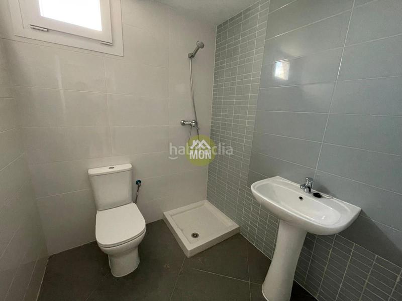 Foto eb115f06-483e-4529-8cb8-a1342d645bc1. Casa adosada unifamiliar nuevo en la playa en Playa-Ben Afeli Almazora / Almassora