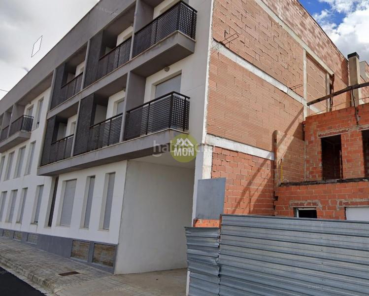 Foto 06309b1d-dfca-4a93-a7fc-55b36d9b72dc. Edificio  con obras paradas en el en Palomar