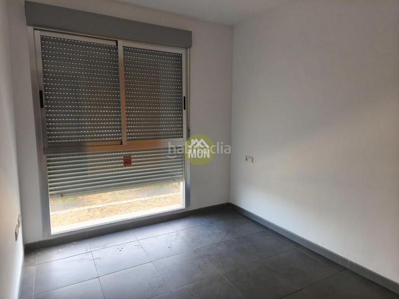 Foto 5c044fb8-a93f-4470-a5db-cad19cd76cb5. Edificio  con obras paradas en el en Palomar