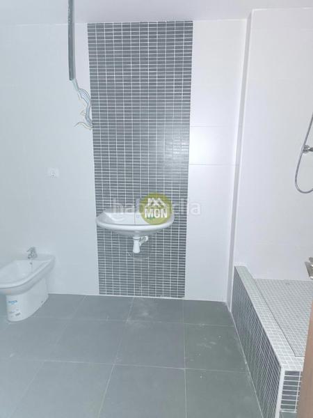 Foto a1ca5fc6-d417-4b88-a492-771f074cfe1f. Edificio  con obras paradas en el en Palomar