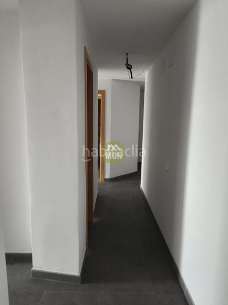 Foto deb76618-a99b-4d48-be16-d44c58a2d86b. Edificio  con obras paradas en el en Palomar