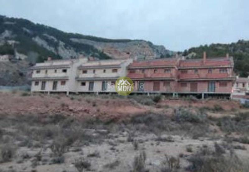 Foto 41efd1e3-56e0-4f65-a767-667965c04934. Edificio in Zona Nord Alcoi