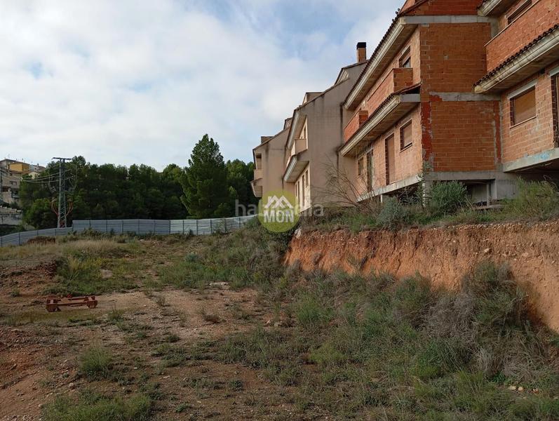 Foto ba617d81-0c32-44c5-bba5-943f02df8066. Edificio in Zona Nord Alcoi