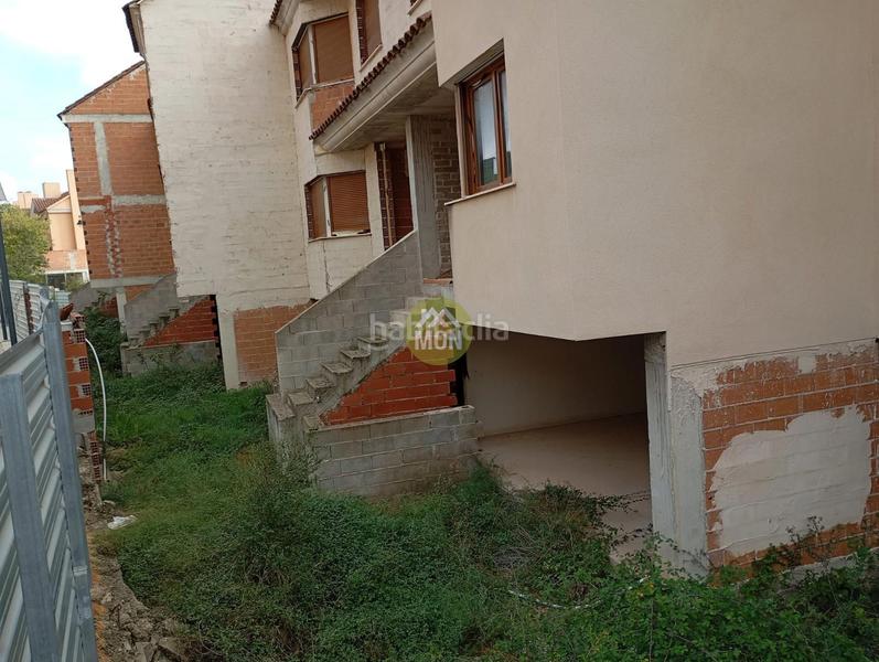 Foto e3bba868-0dd7-4e89-aec2-1de09ea4eabf. Edificio in Zona Nord Alcoi