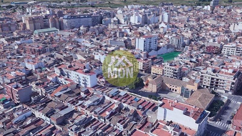 Foto a223d89a-48e0-4256-9936-f65473594143. Terreno residencial solar esquinero el en Sants Patrons Alzira