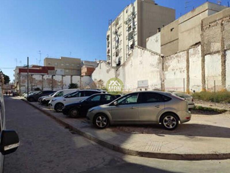 Foto fab4ae53-8f8a-4dfb-8e4f-1a6146a4a56c. Terreno residencial solar esquinero el en Sants Patrons Alzira