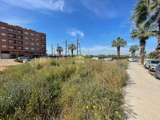 Terreny residencial a Carlet. Solar esquinero en carlet