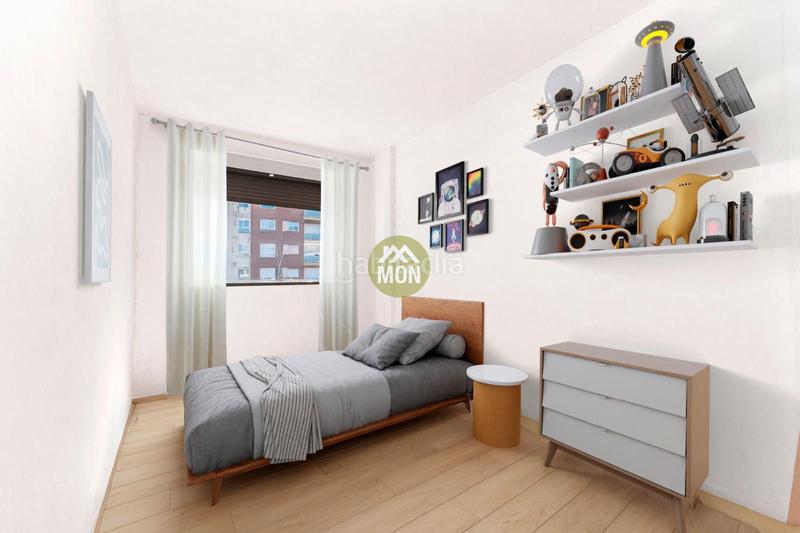 Foto bb359e3c-2693-49df-aee9-c3aa121a8fe6. Maison jumelée avec chauffage parking dans Onda