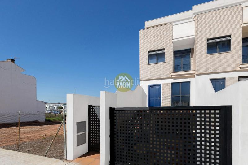 Foto 05982af9-eff4-47b8-82b8-b7d8fae1f0ea. Casa adosada adosado en construcción en Onda