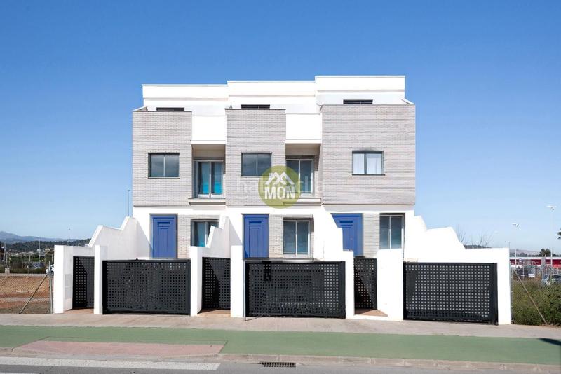 Foto 35467164-33f6-4fec-aff7-bcf9c59e65b7. Casa adosada adosado en construcción en Onda