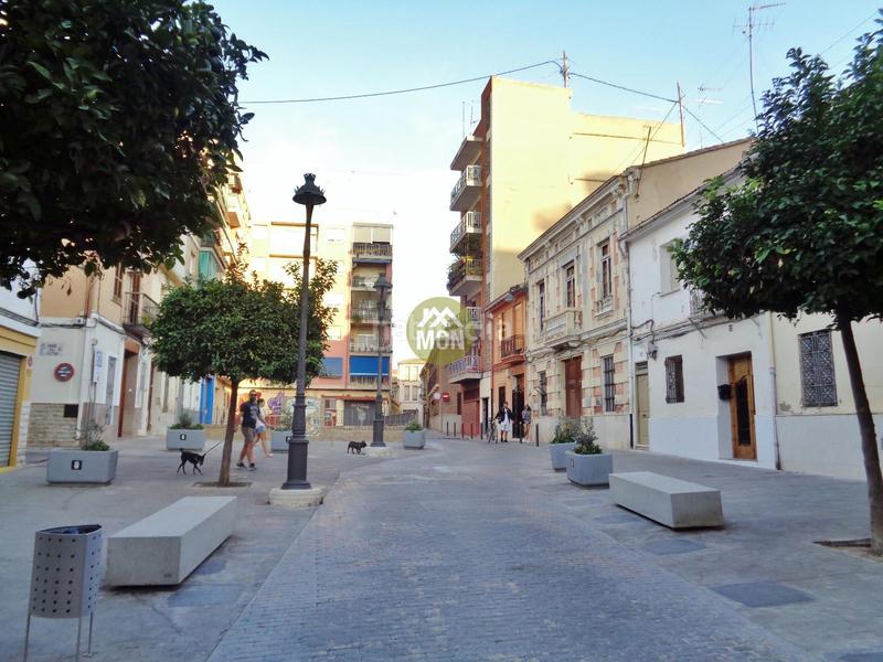 Foto fe45c19d-6f5d-445c-90de-d26c9abaef8e. Residential plot in La Constitución-Canaleta Mislata