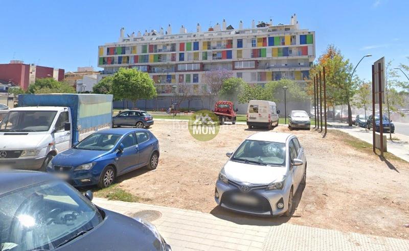 Foto d7d7ad77-3fe6-42a7-bfe1-8d12573bc203. Terreno residencial solar en venta en Centro Ciudad Paterna