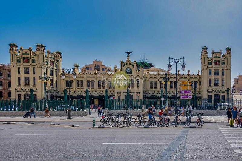 Foto d6fbf5dc-9a4b-4995-983e-028615689852. Locale commerciale in La Roqueta Valencia