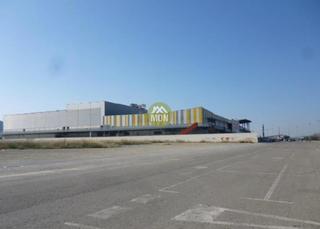 Terreno residencial en Xàtiva. Solar junto al centro comercial