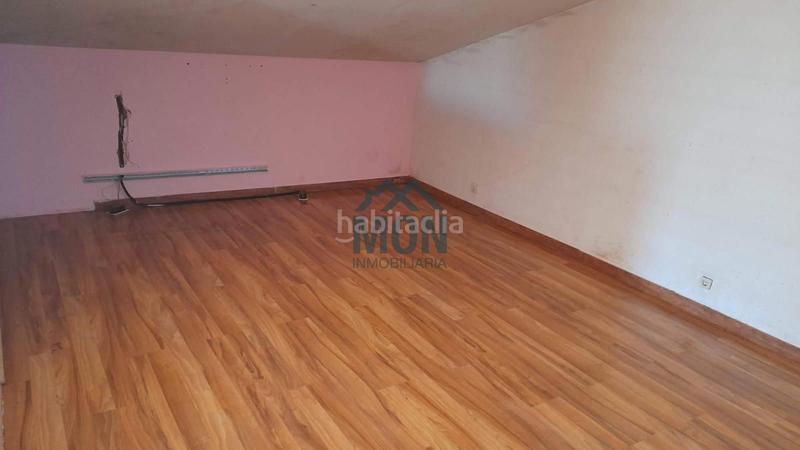 Foto c652afda-3c25-40e0-82fe-79bd74f36593. Xalet a Montroy