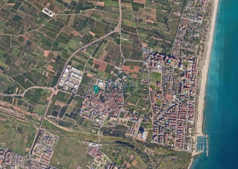 Foto 2c4c9edb-ce8e-4b0b-940e-43dbf5a381ee. Terreny residencial a Canet d´en Berenguer