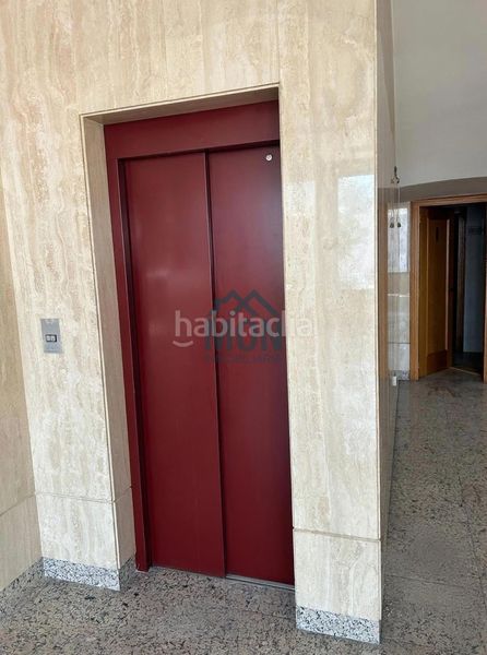 Foto b0542fa6-ecb4-4cba-a7c0-e41cee90b4e0. Lloguer nau industrial a Fuente del Jarro Paterna