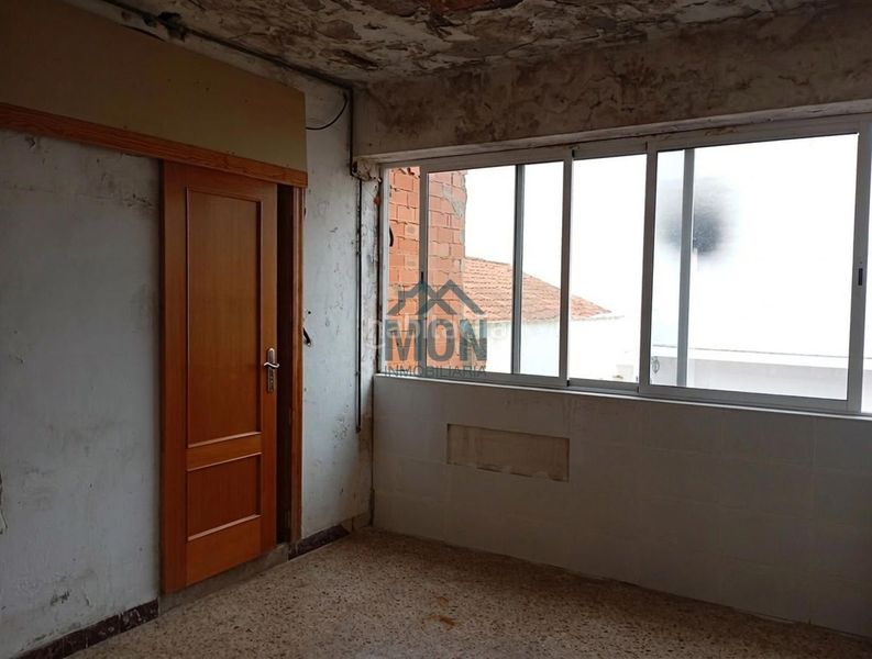 Foto bcf3b478-2f0e-4e00-92a4-a79dbfadc31e. Pis a Monserrat