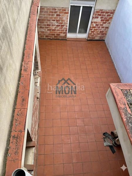 Foto 2c0ea00c-fa30-4558-bea6-644465566abc. Edificio obra parada en benimamet en Benimàmet Valencia