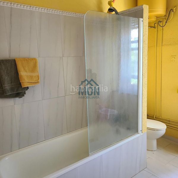Foto a68400f8-b8fe-4a39-8e50-2e8dce87da44. Casa amb calefacció aparcament a Rocafort