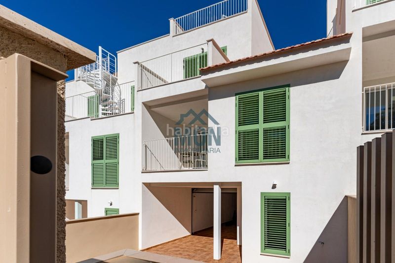 Foto 1cee4089-3924-4e73-a8b2-e7eb70581ea5. Casa adossada amb calefacció aparcament piscina a Dénia