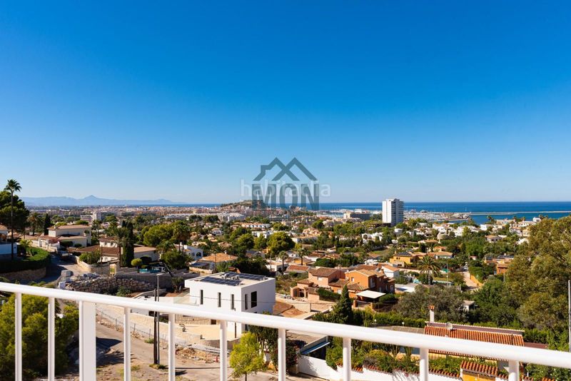 Foto 8ed32754-64fa-455d-85e2-18280d31f2a3. Casa adossada amb calefacció aparcament piscina a Dénia