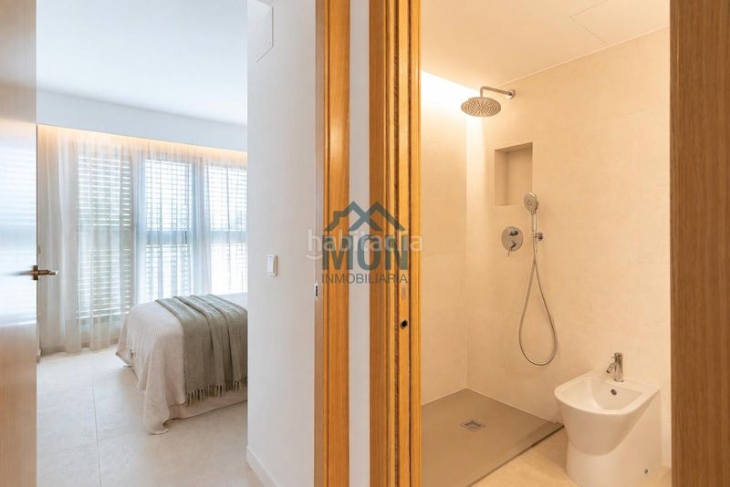 Foto f7f8214c-dfe1-415d-9ce1-8684f20719d1. Casa adossada amb calefacció aparcament piscina a Dénia