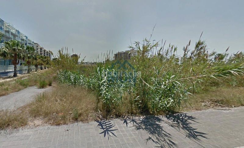 Foto 98eced65-2126-447c-a0f2-b99deddf17e0. Terreno residencial suelo finalista en la playa en Moncofa