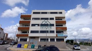Appartamento  Santa isabel. Práctico apartamento con garaje y trastero