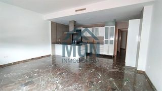 Etagenwohnung  Mol� primer. Piso con garaje y trastero