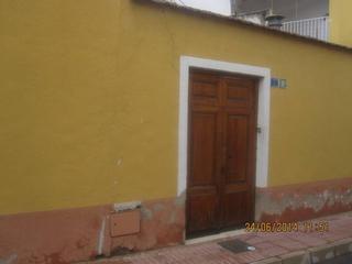 Casa en Monòver. Casa grande en monovar para entrar a viivr
