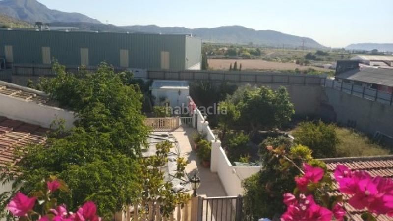 Foto 8f10d324-38ab-477b-b807-cb5b064939e0. Casa adossada amb calefacció piscina a Novelda