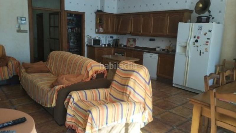 Foto c7aae485-7a94-4fa5-8ff6-a5eb1cfde9d9. Casa adossada amb calefacció piscina a Novelda